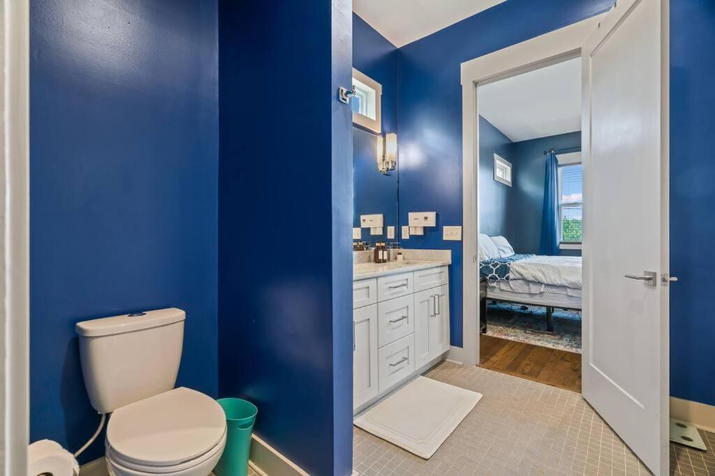 King Bed, Balcony, Covered Patio & Firepit! 8 Minutes From Broadway Nashville Eksteriør billede