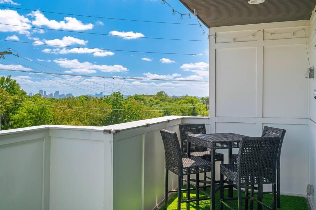 King Bed, Balcony, Covered Patio & Firepit! 8 Minutes From Broadway Nashville Eksteriør billede
